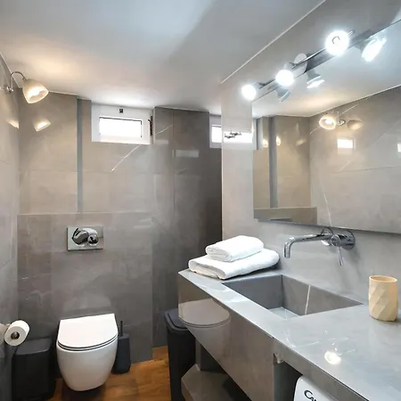 Luminosa Luxury